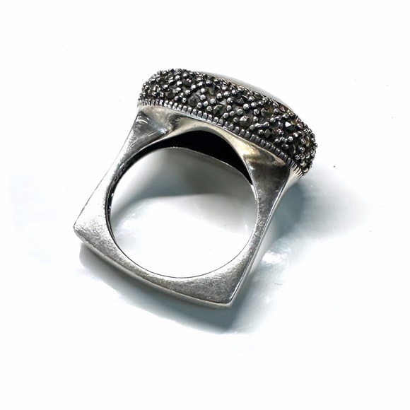 Sterling Silver & Yellow Gold Ring - Picture 4 of 4